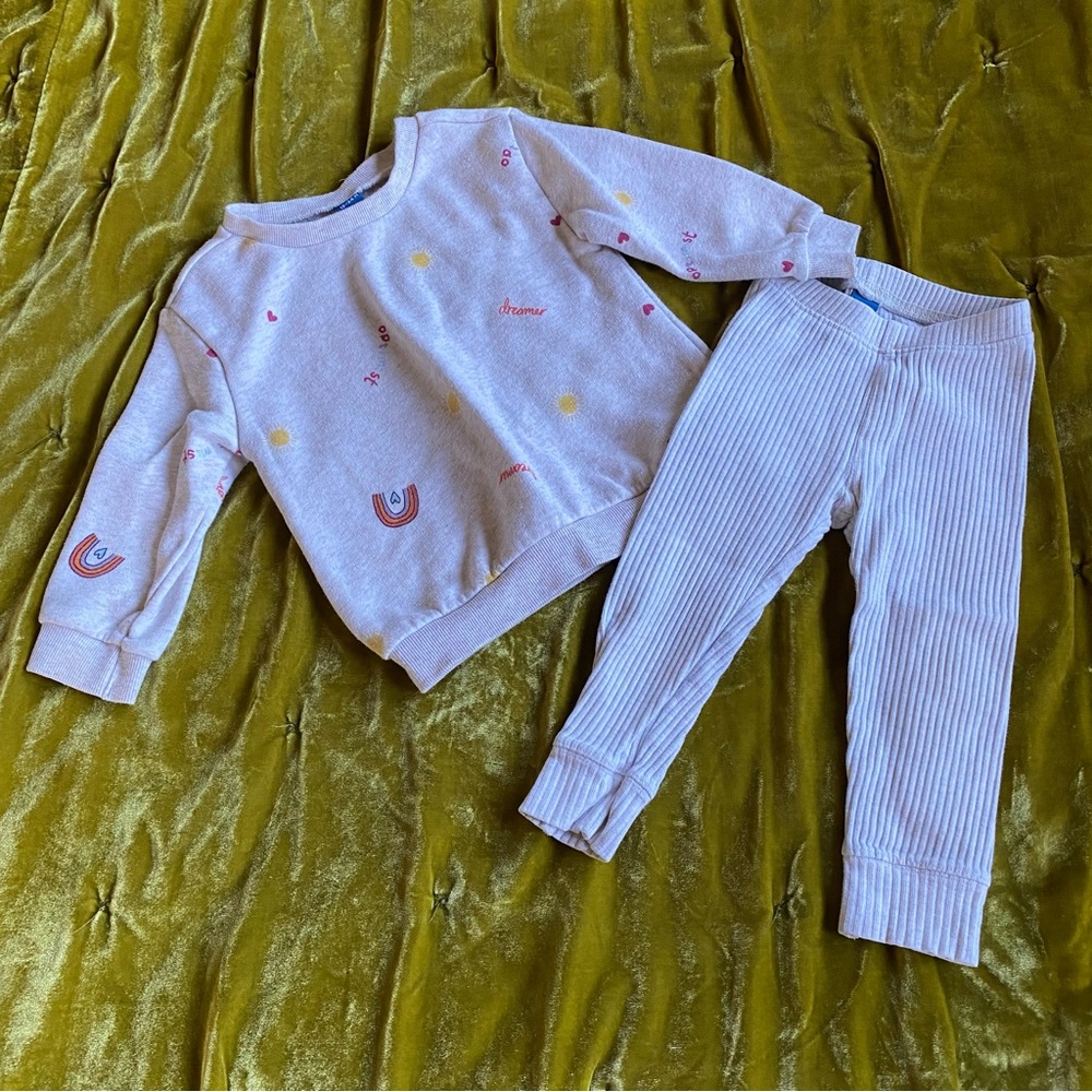 Old Navy Toddler Girl Leggings & Sweatshirt Outfit